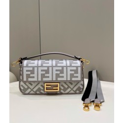 펜디 FENDI Baguette 0159 크로스 백 27CM