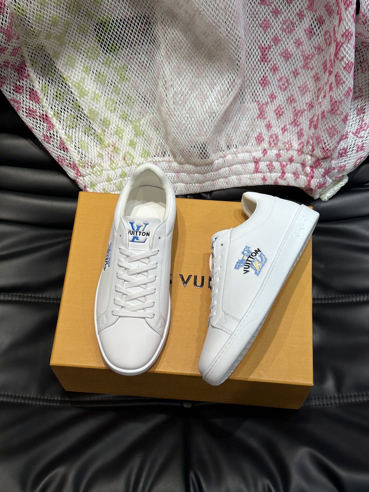 루이비통 Louis Vuitton 스니커즈
