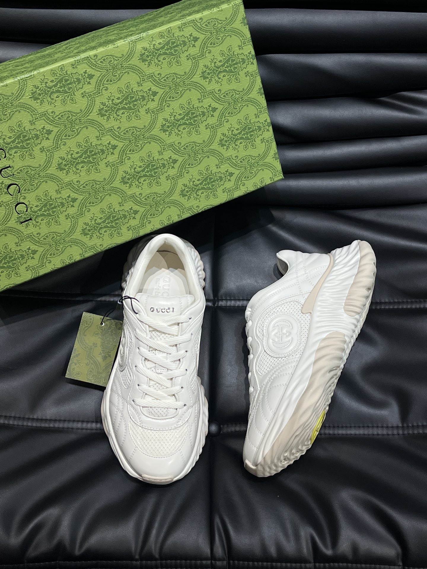 구찌 Gucci 스니커즈