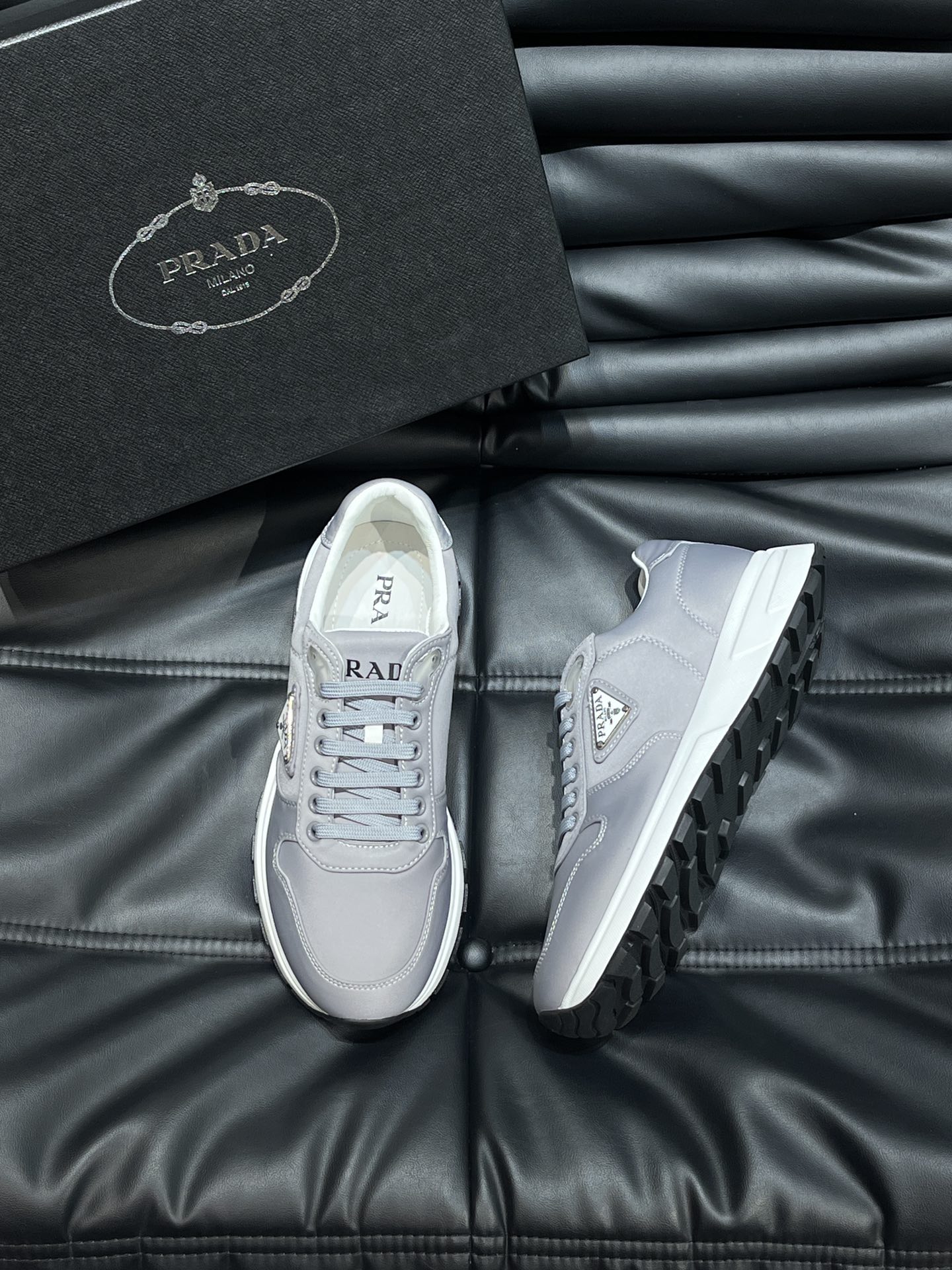 프라다 Prada 스니커즈