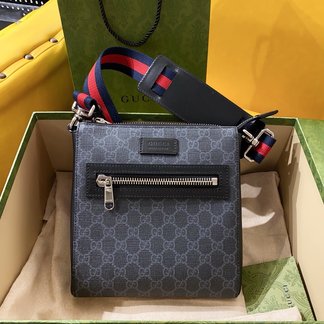 구찌 Gucci 523599 GG 블랙 스몰 메신저 백 GG 슈프림 21CM