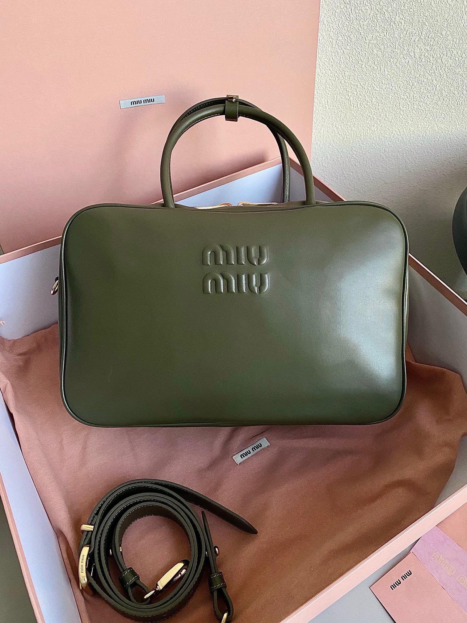 미우 미우 miu miu F0020 서류가방 34CM