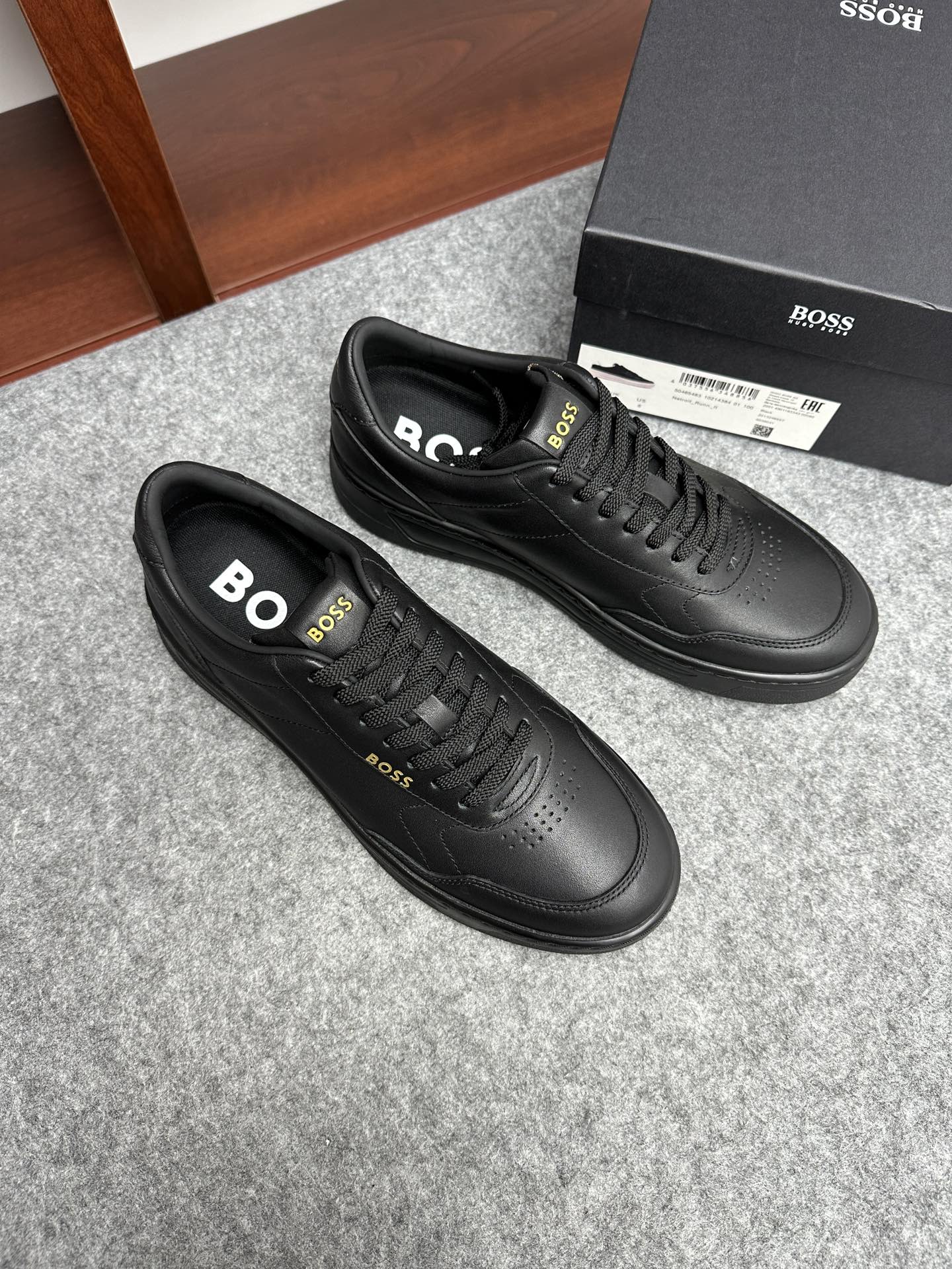 보스BOSS 스니커즈