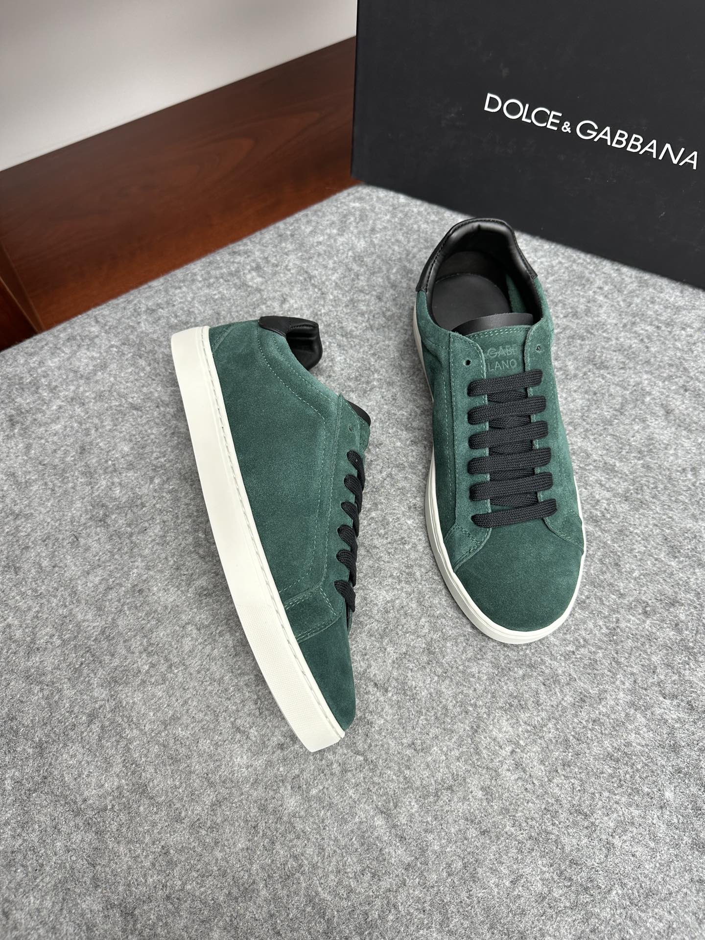 돌체앤가바나 Dolce&Gabbana 스니커즈