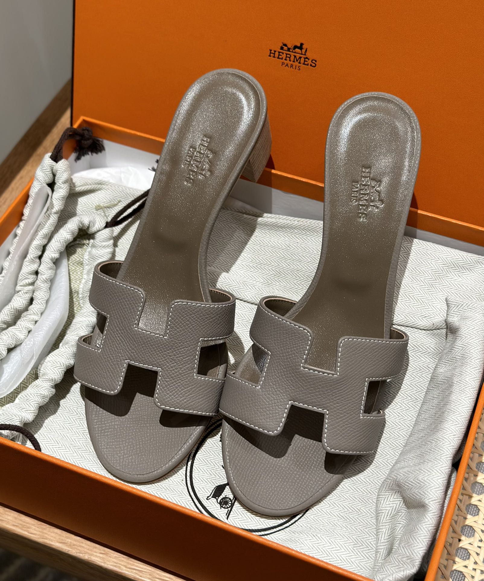 에르메스 Hermes 하이힐