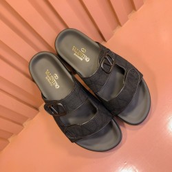 발렌티노 Valentino trackstud 슬리퍼