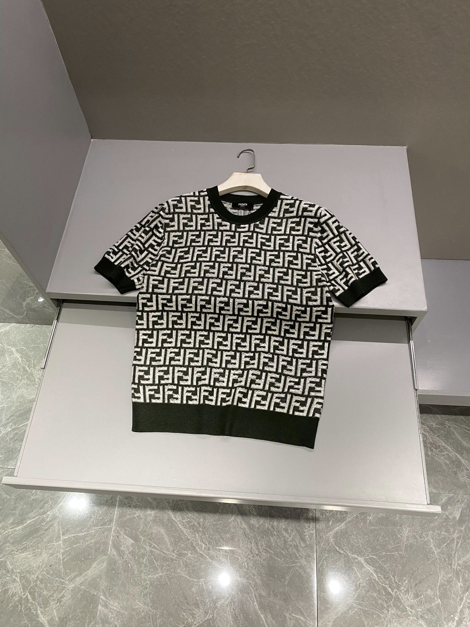 펜디 FENDI 반팔 티셔츠