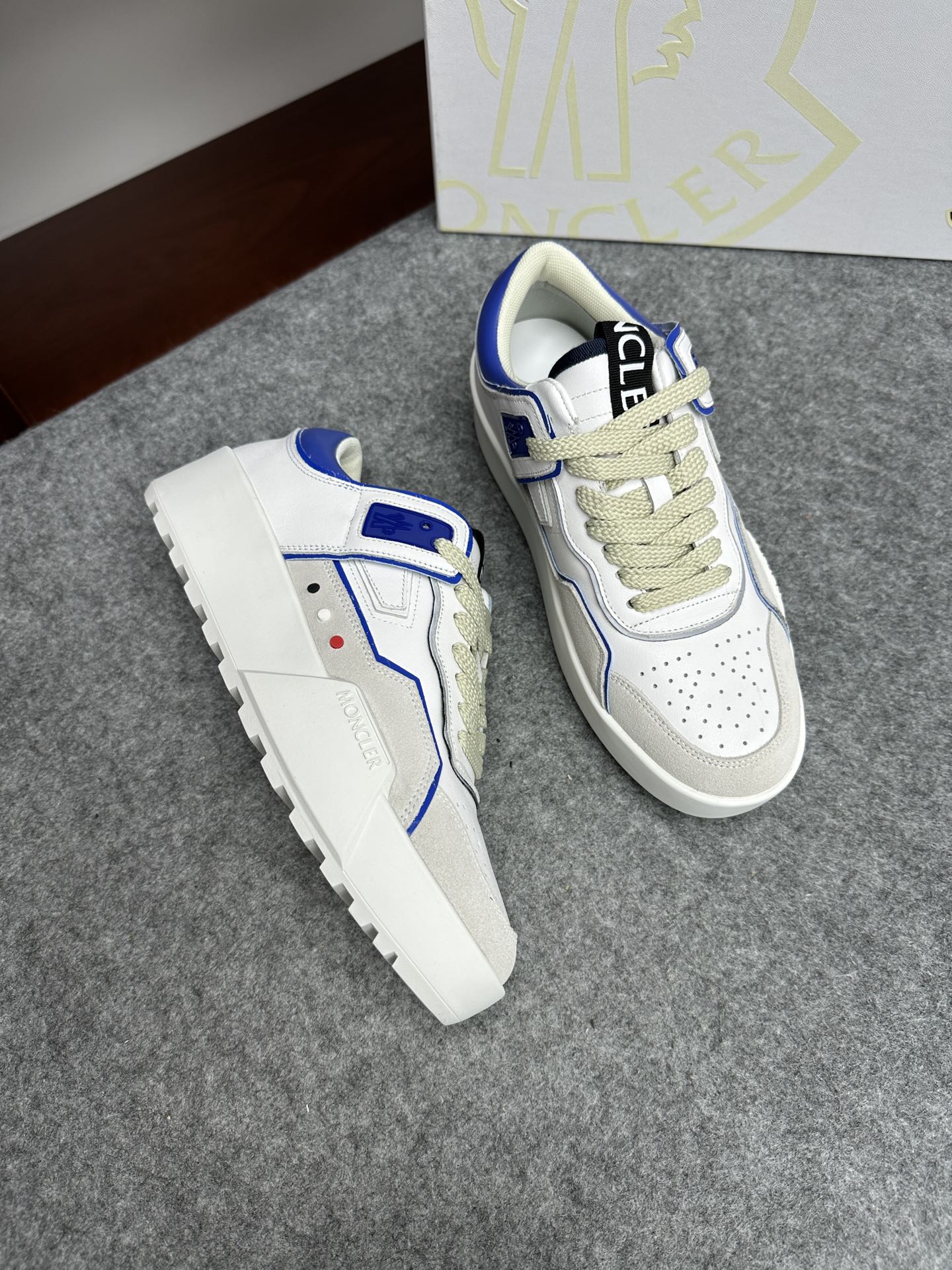 몽클레어 Moncler 스니커즈