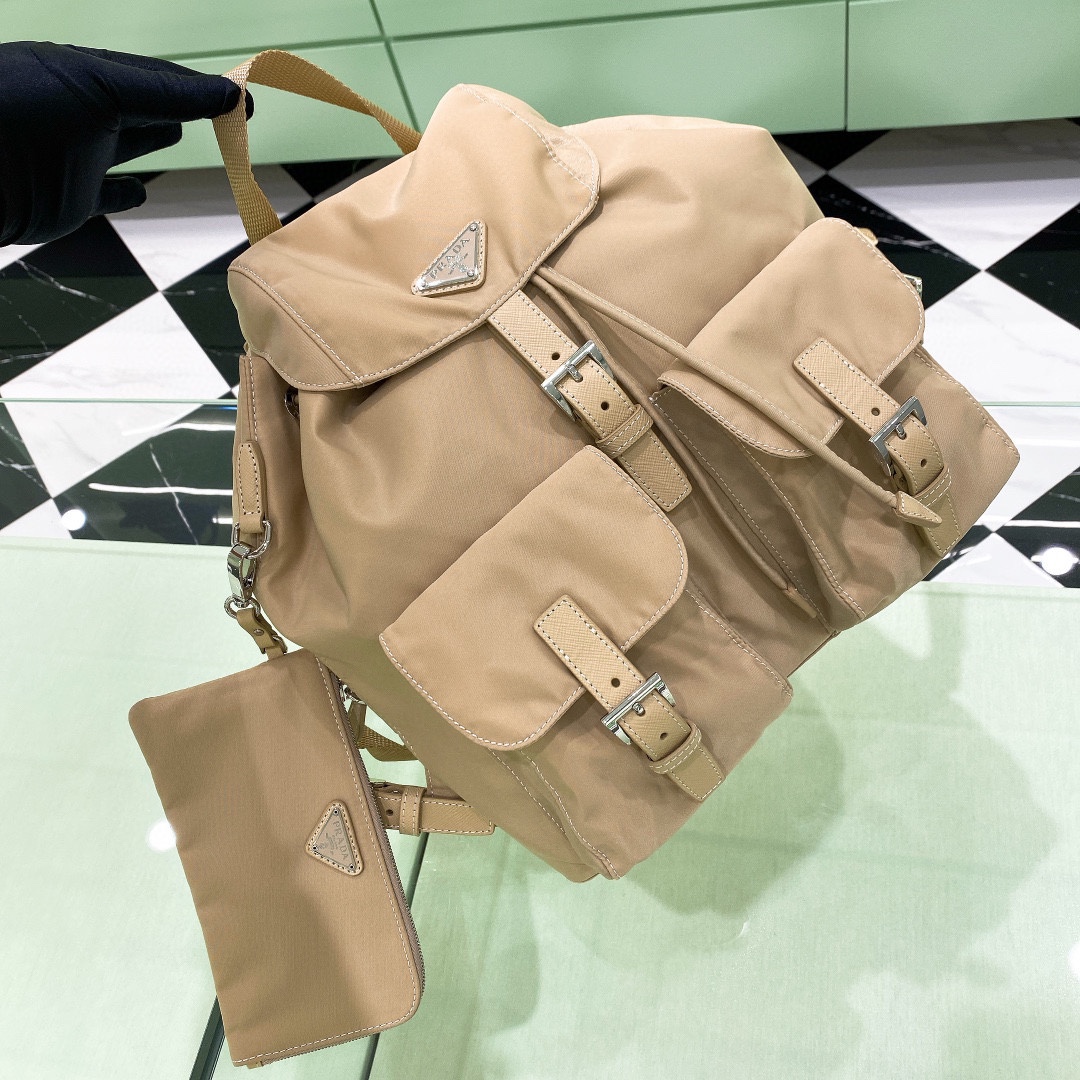 프라다 Prada 1BZ811 파우치가 달린 미디엄 리나일론 백팩 32CM