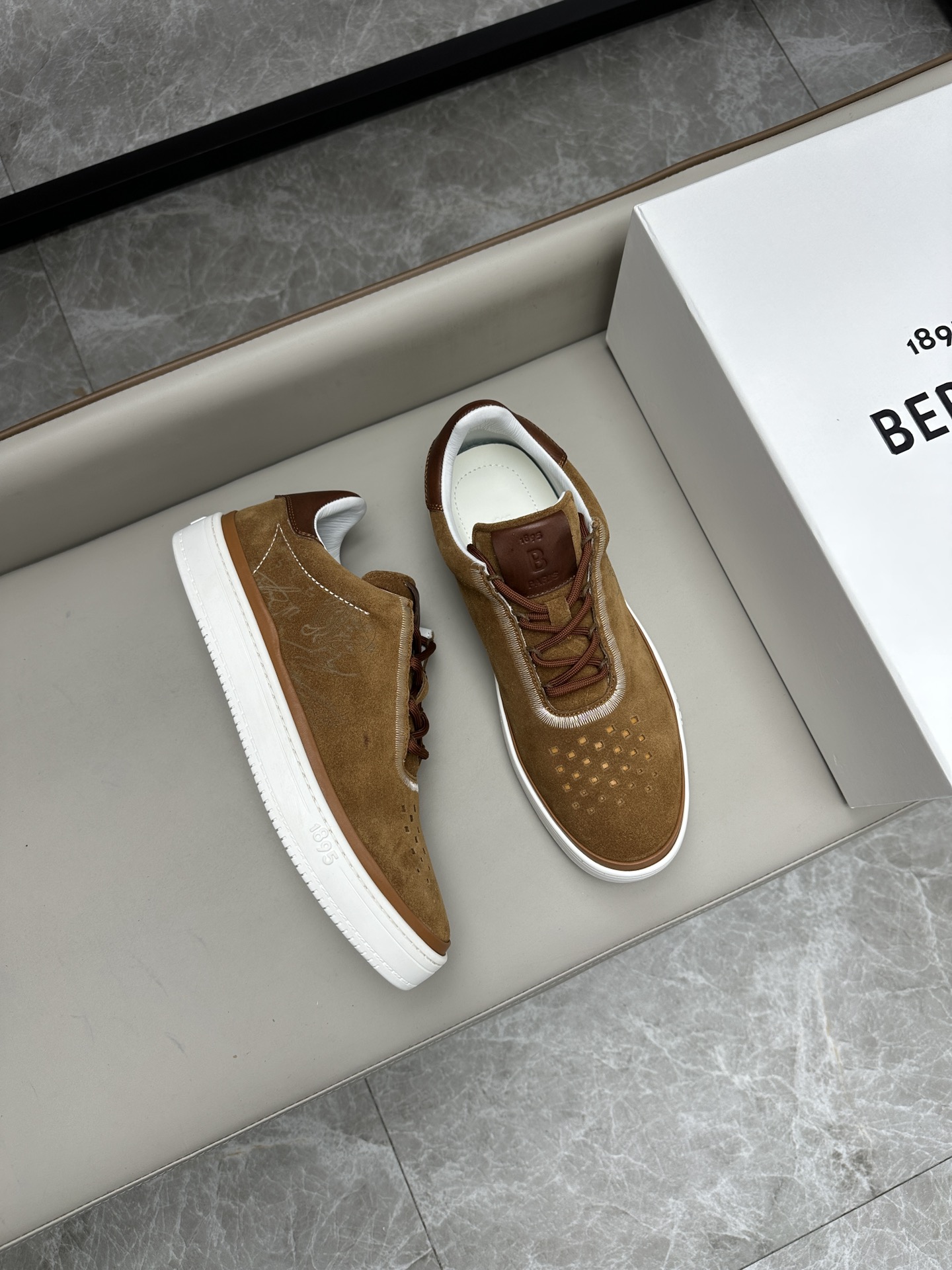 벨루티 Berluti 스니커즈