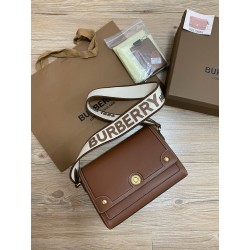 버버리 Burberry 906168 크로스 백 25CM