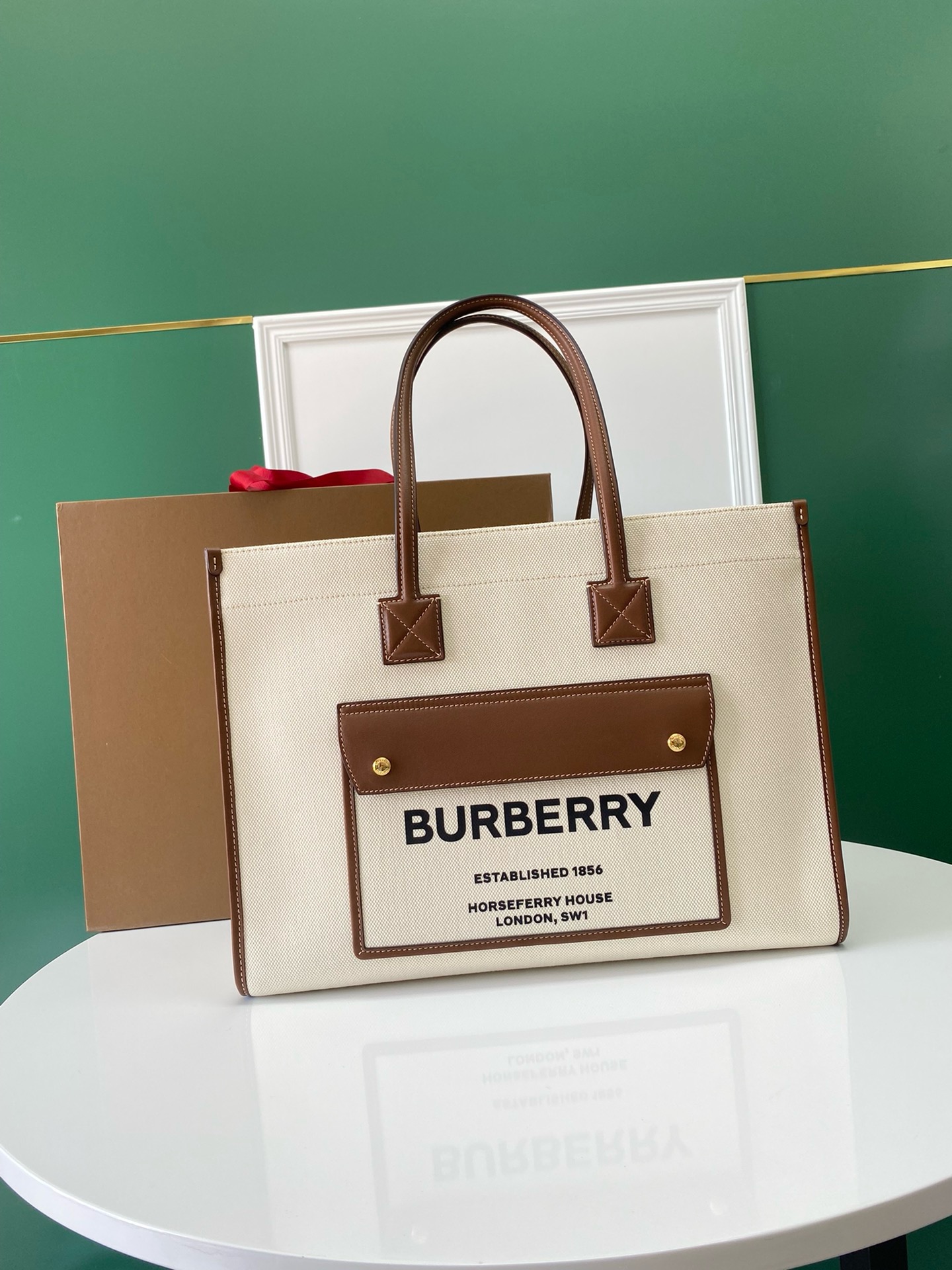 버버리 Burberry 138160 토트 백 40CM