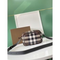 버버리 Burberry 3481480 크로스 백 22.5CM