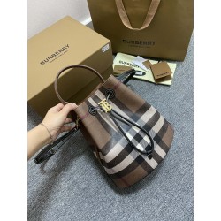 버버리 Burberry 6911630 버킷 백 26CM