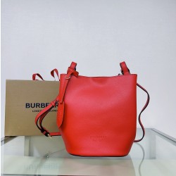 버버리 Burberry 158135 버킷 백 18.5CM