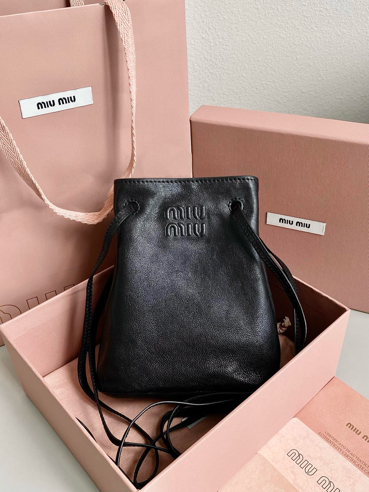 미우 미우 miu miu F0051 미니 버킷 백 17CM