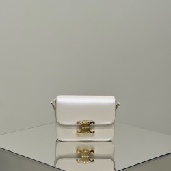 셀린느 Celine 188423 Teen Triomphe 샤이니 카프스킨 틴 트리옹프 백 18.5CM