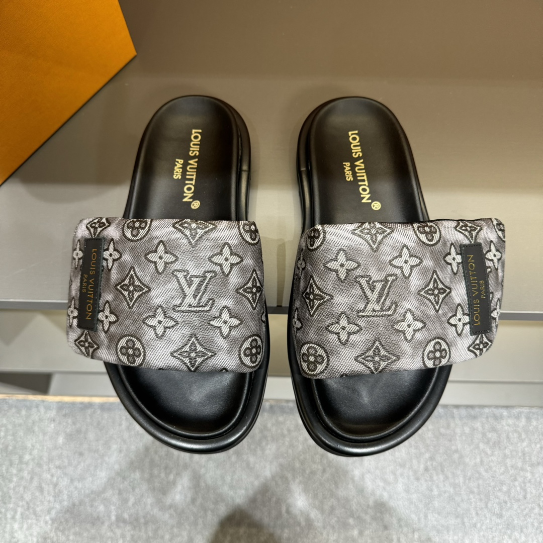 루이비통 Louis Vuitton 슬리퍼