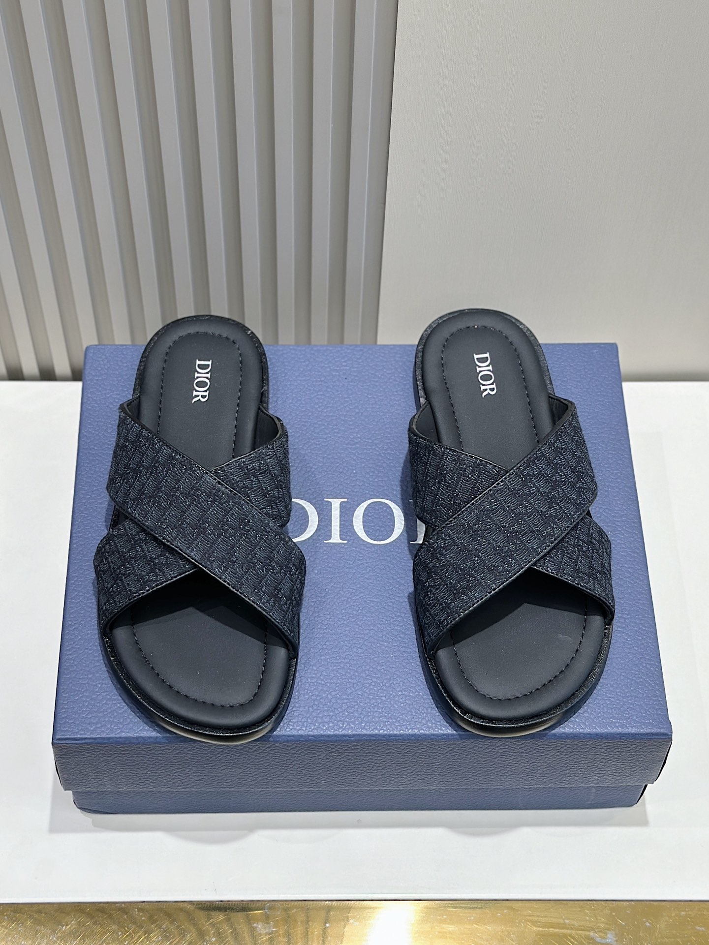 디올 Dior 슬리퍼