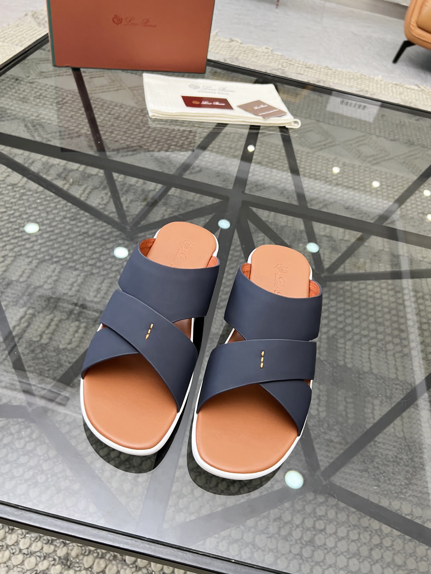 로로피아나 Loro Piana 슬리퍼