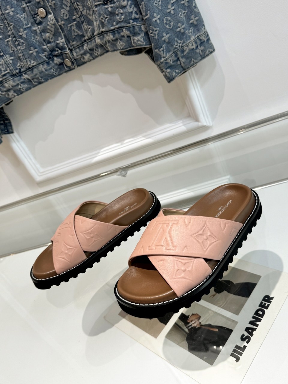 루이비통 Louis Vuitton 슬리퍼