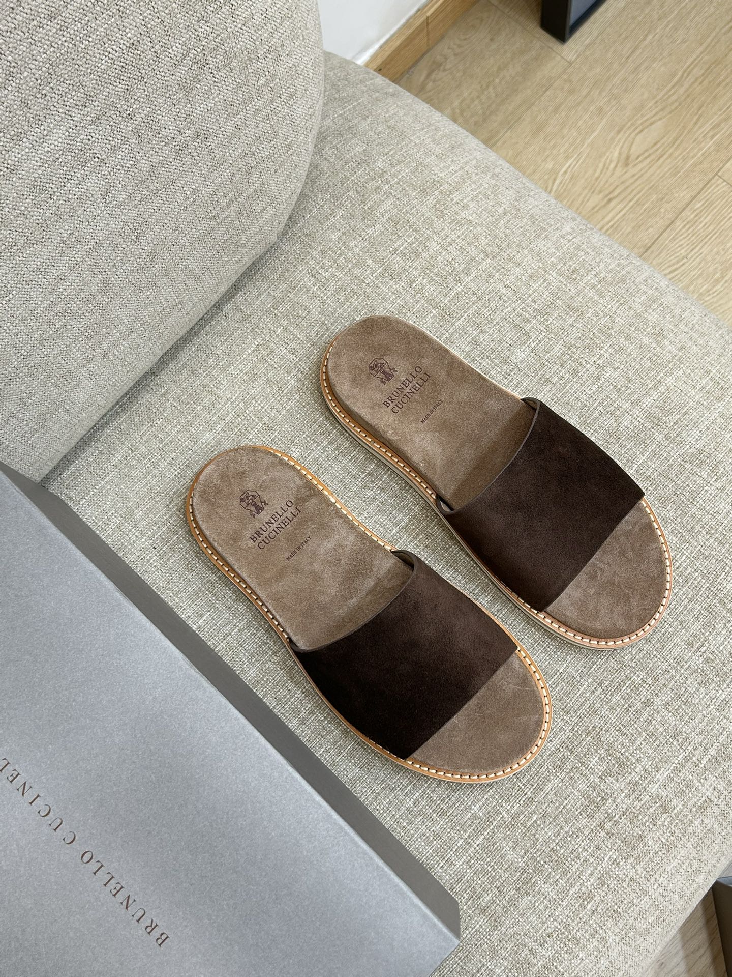 브루넬로 쿠치넬리 Brunello Cucineli 슬리퍼