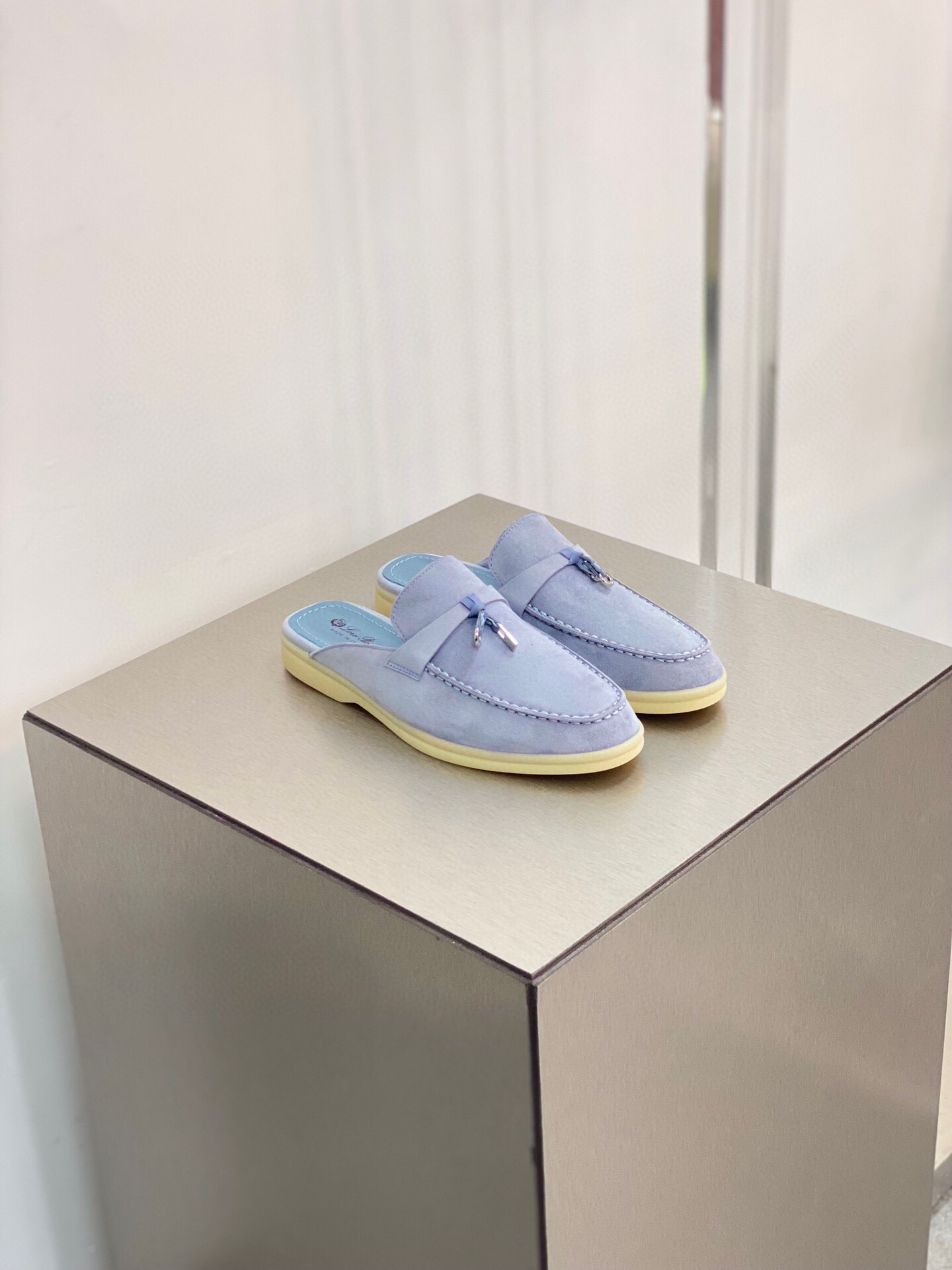 로로피아나 Loro Piana 슬리퍼