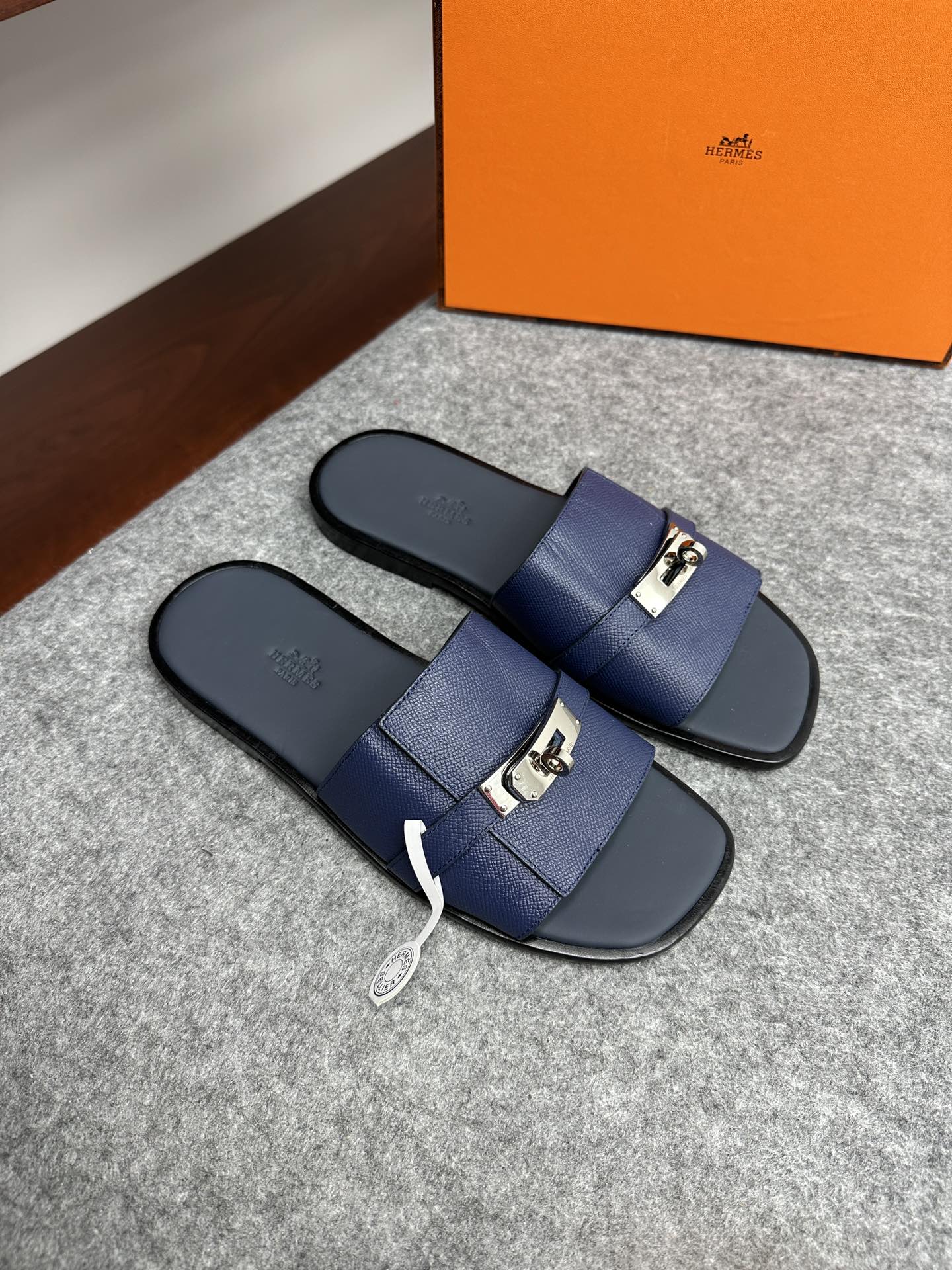 에르메스 Hermes 슬리퍼