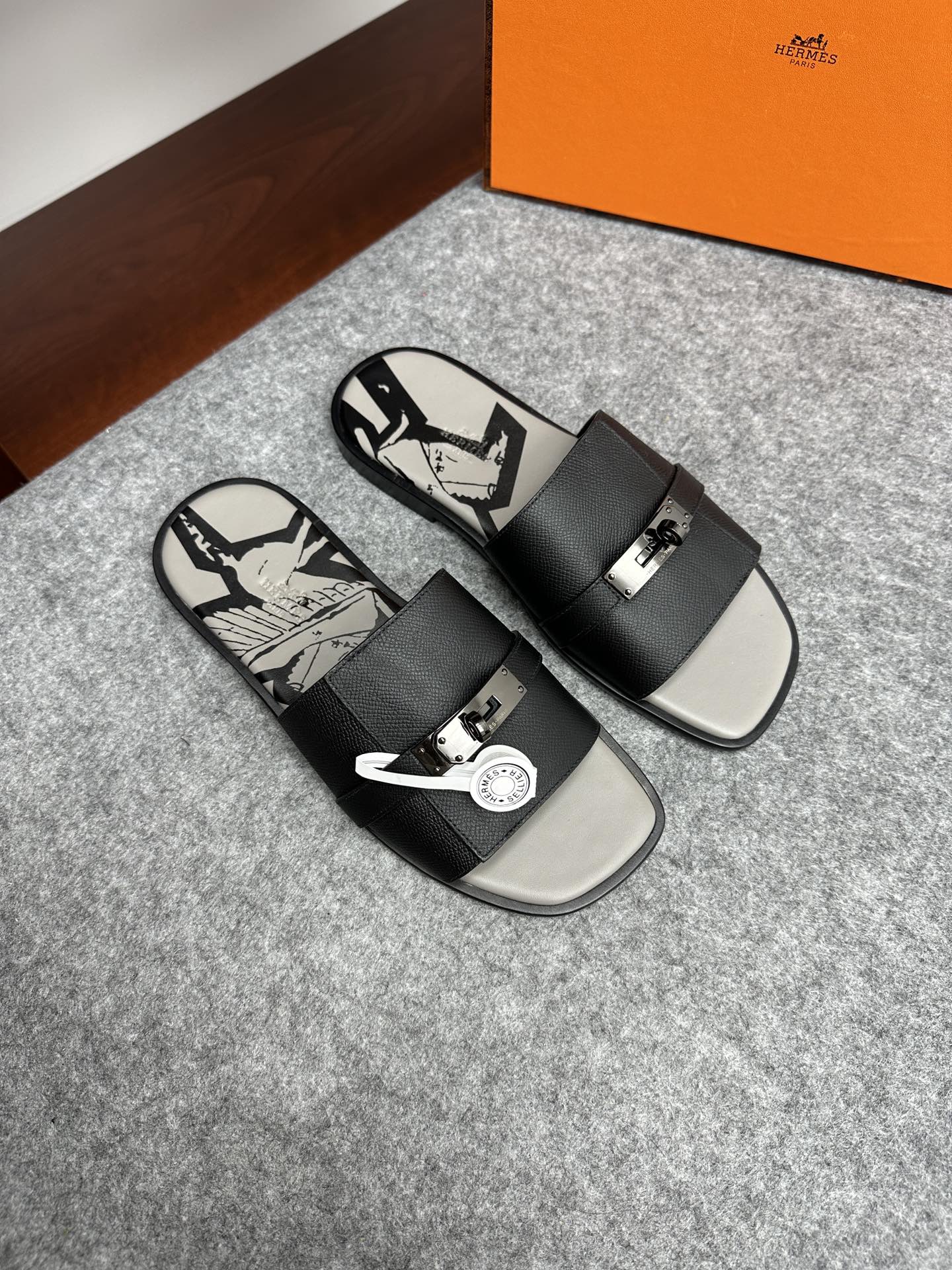 에르메스 Hermes 슬리퍼