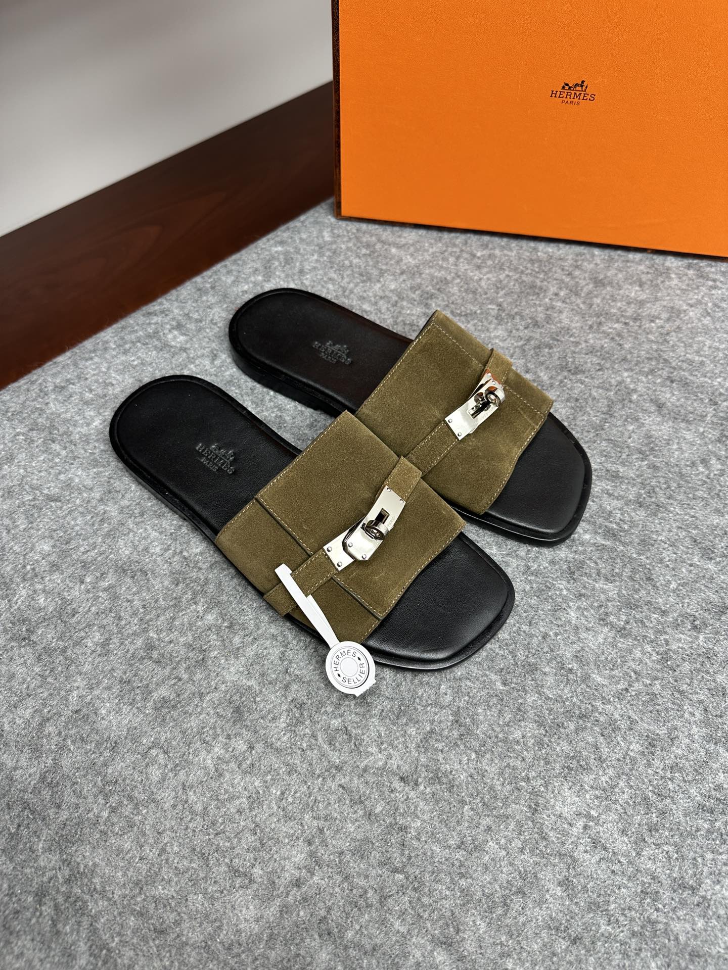 에르메스 Hermes 슬리퍼