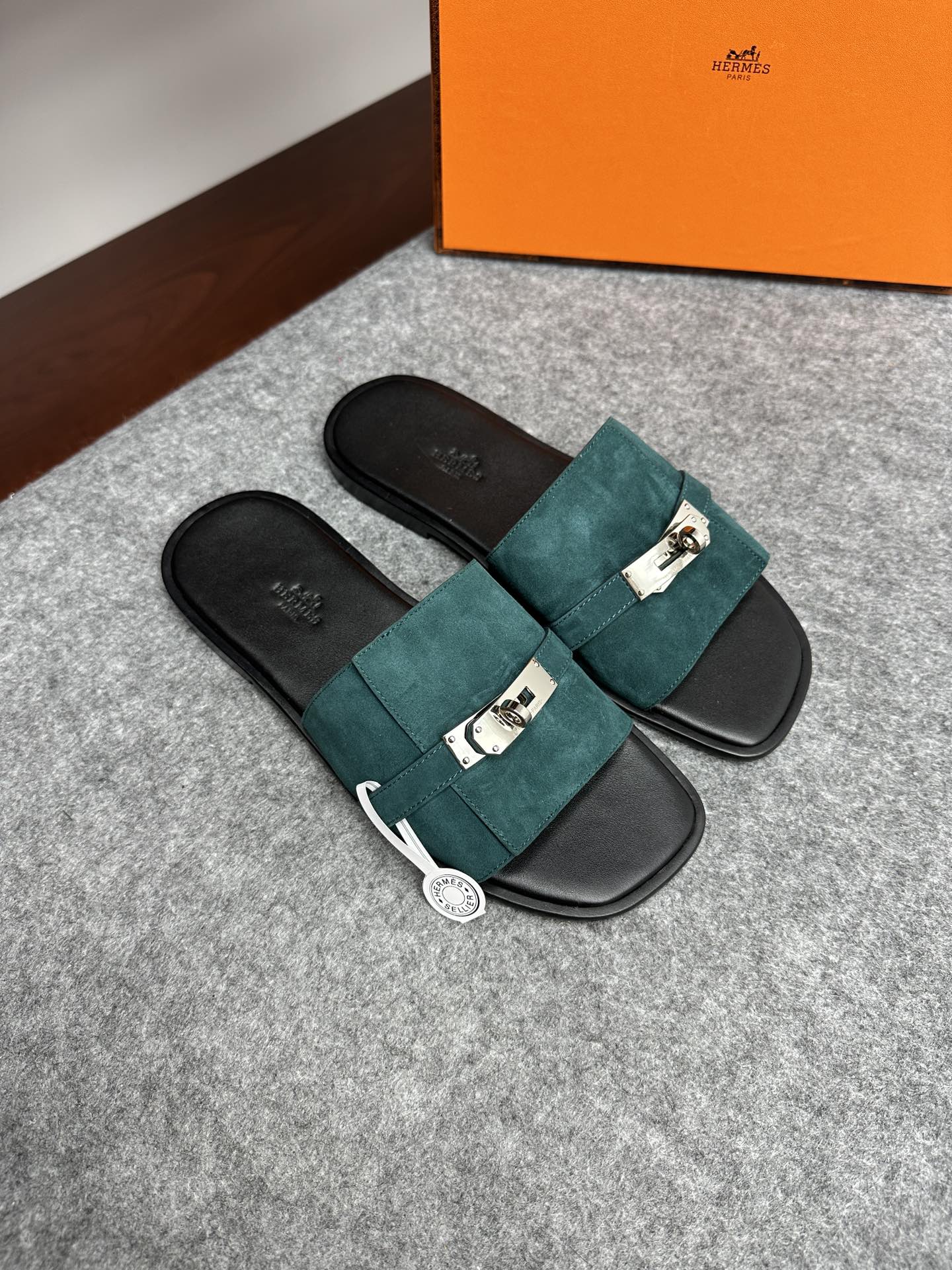 에르메스 Hermes 슬리퍼