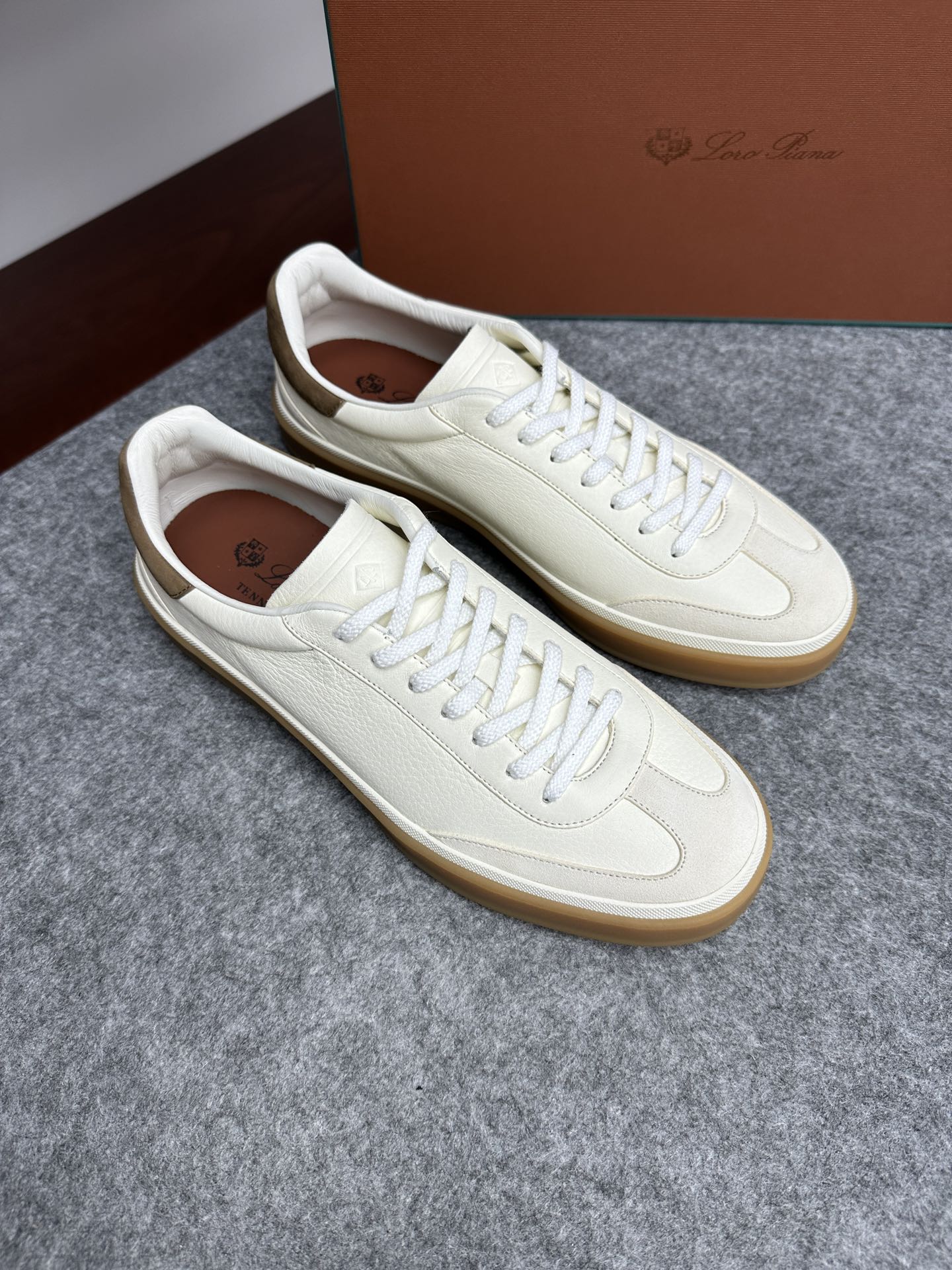 로로피아나 Loro Piana 스니커즈