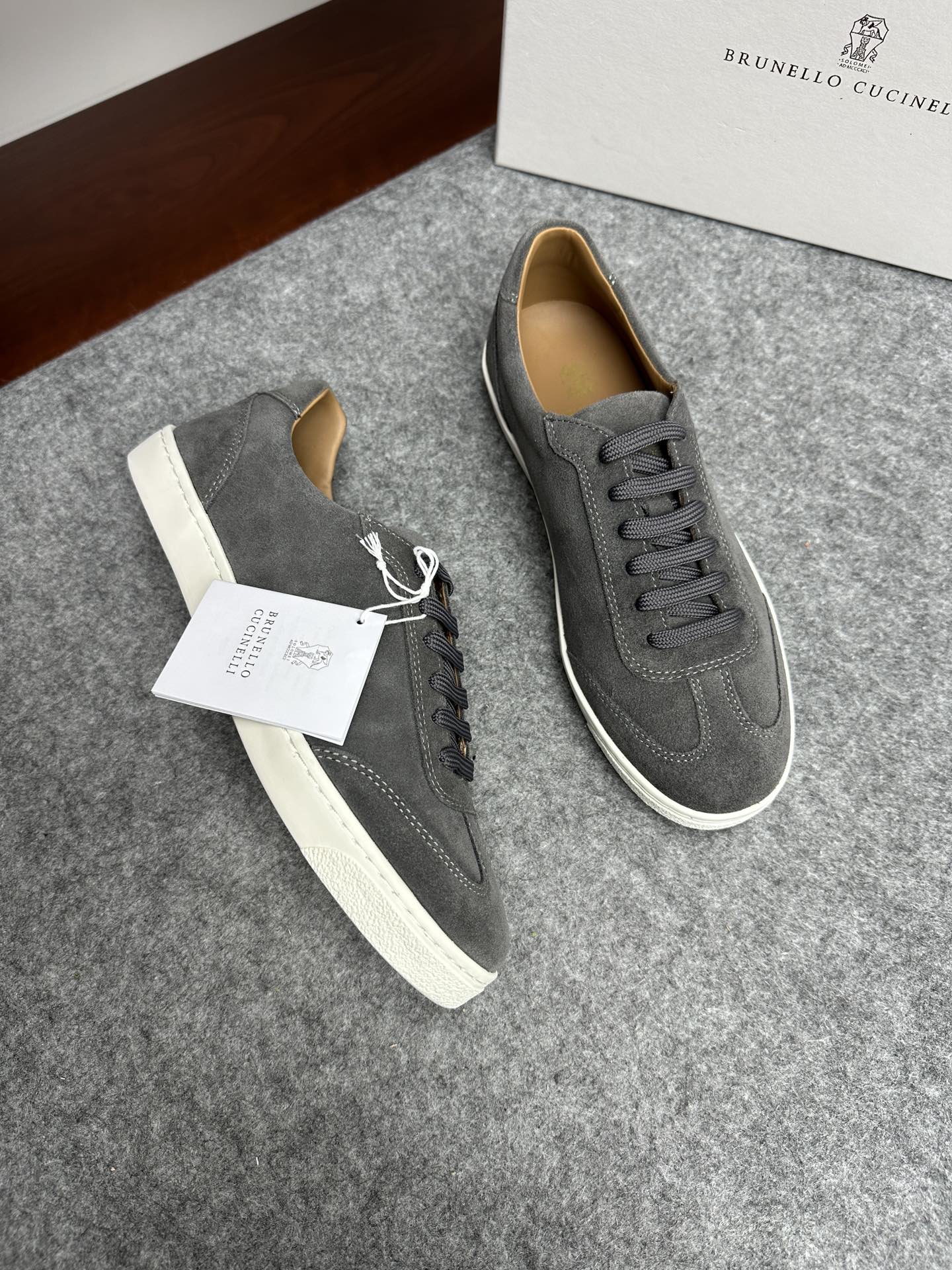 브루넬로 쿠치넬리 Brunello Cucineli 스니커즈