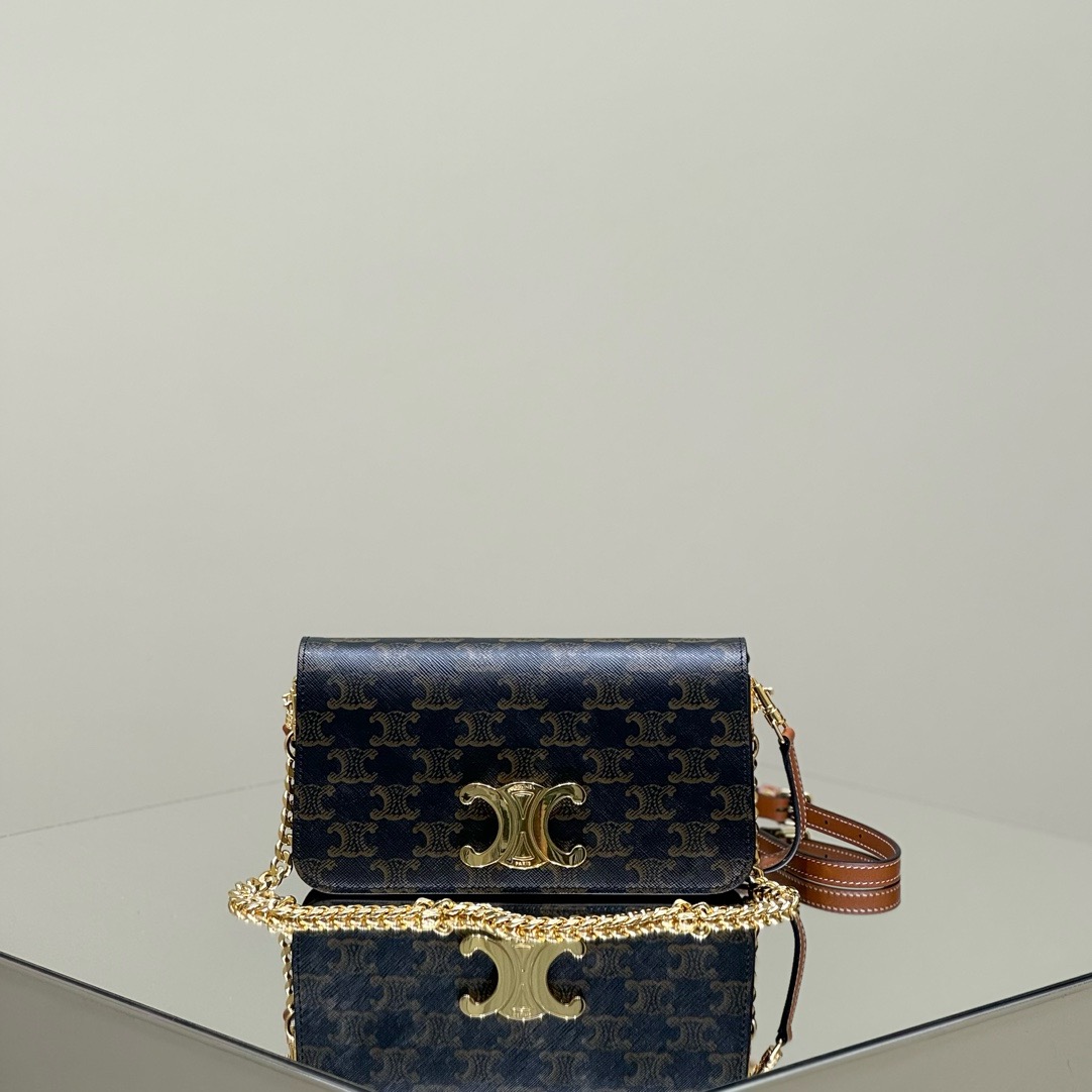 셀린느 Celine 10L972 Multipochette 멀티포쉐트 트리옹프 캔버스 카프스킨 탄 20.5CM