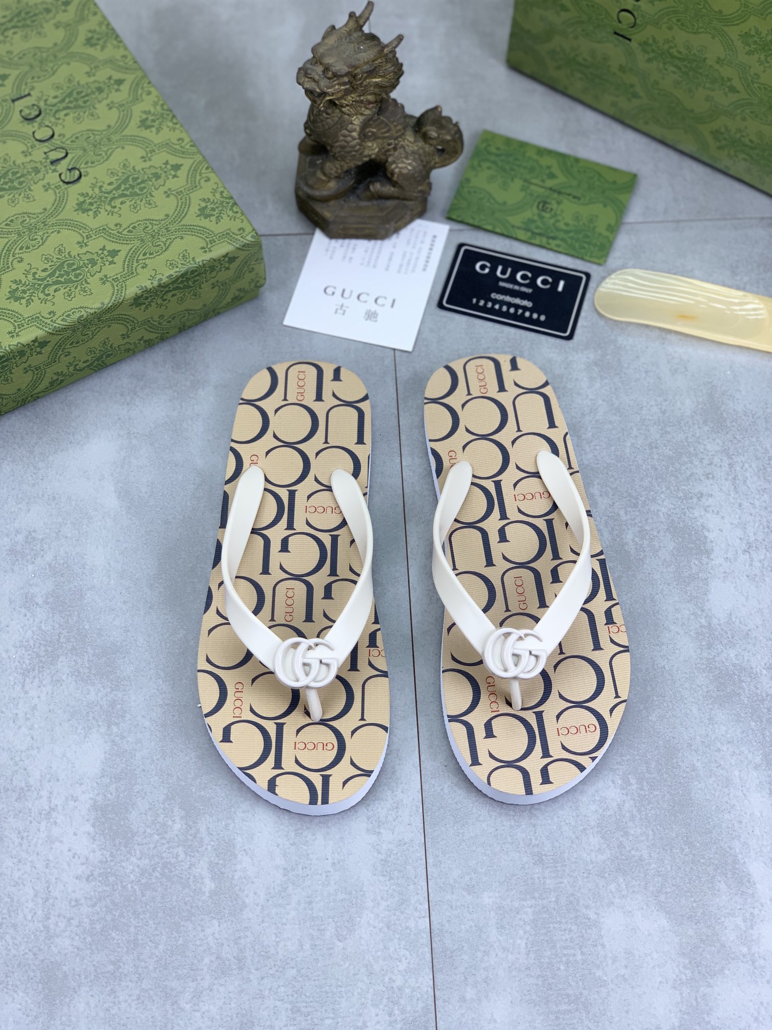 구찌 Gucci 슬리퍼