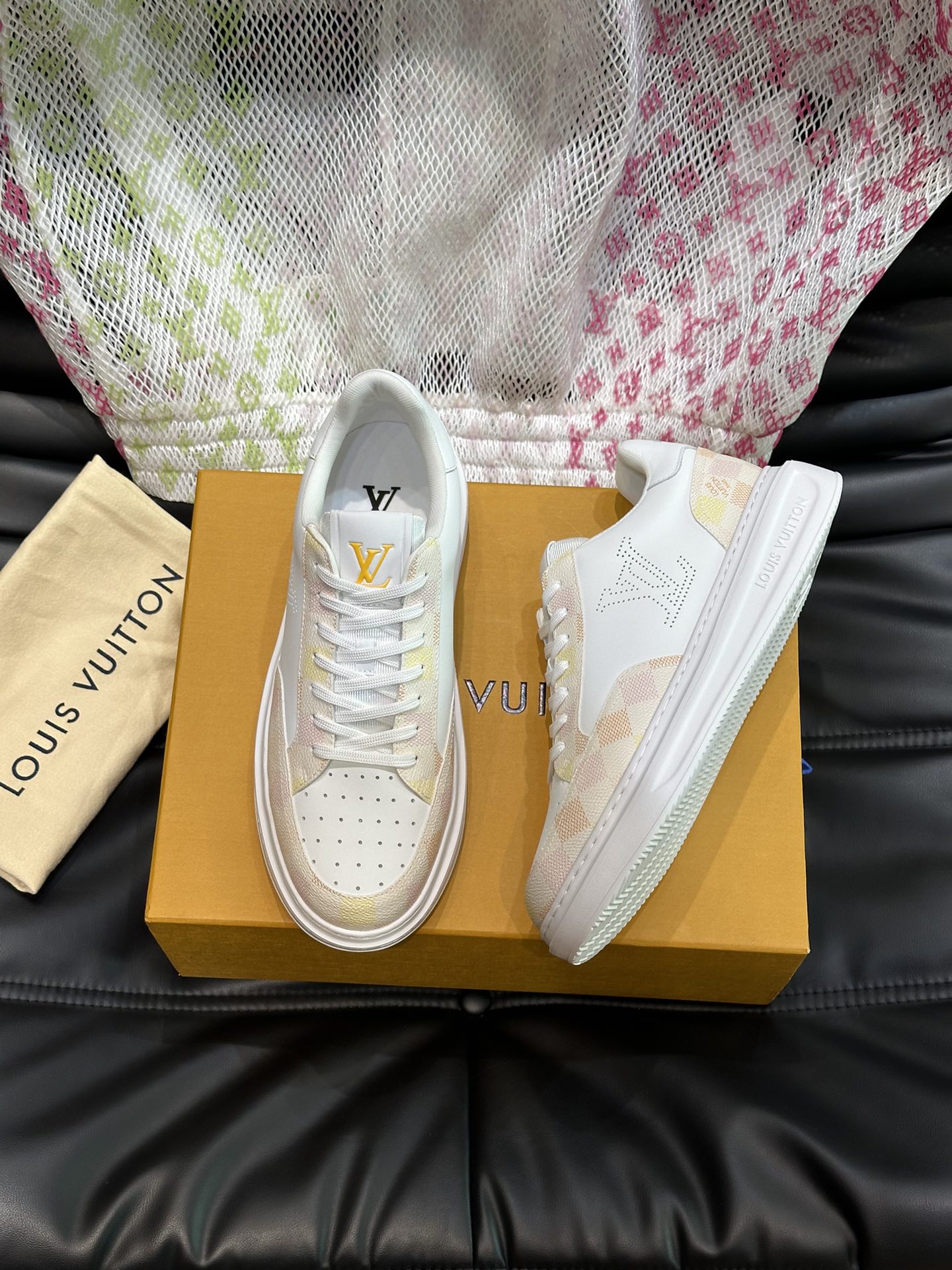 루이비통 Louis Vuitton 스니커즈