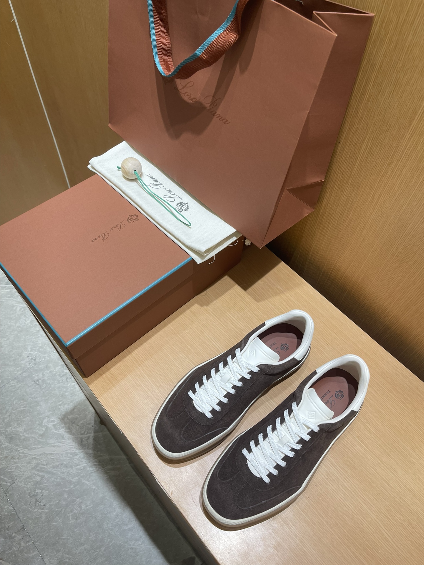 로로피아나 Loro Piana 스니커즈