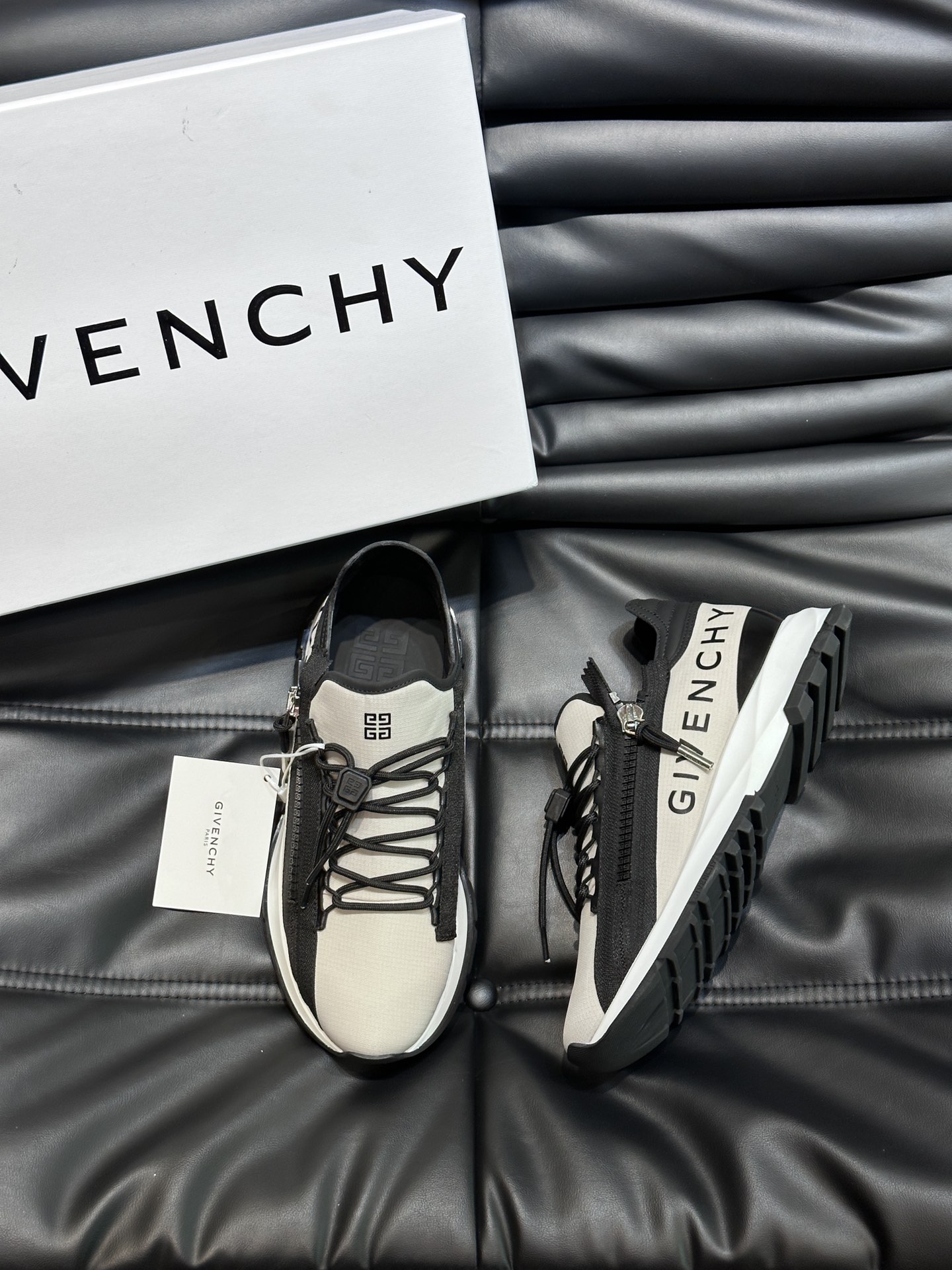 지방시 Givenchy 스니커즈