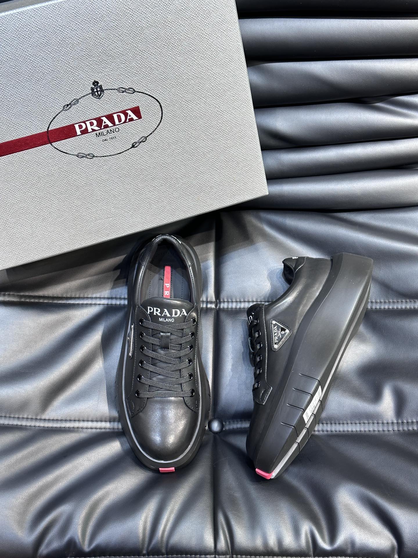 프라다 Prada 스니커즈