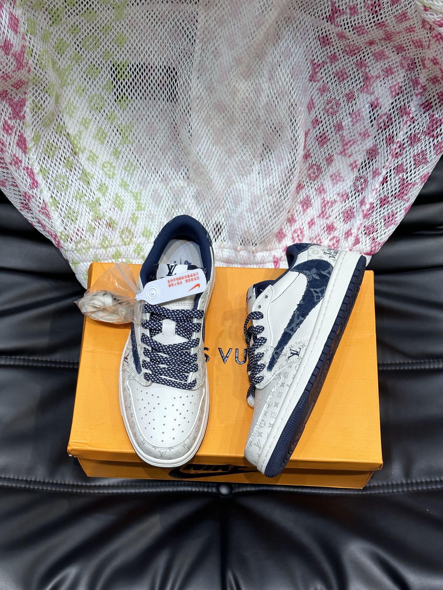 루이비통 Louis Vuitton 스니커즈