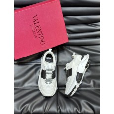 발렌티노 Valentino trackstud 스니커즈