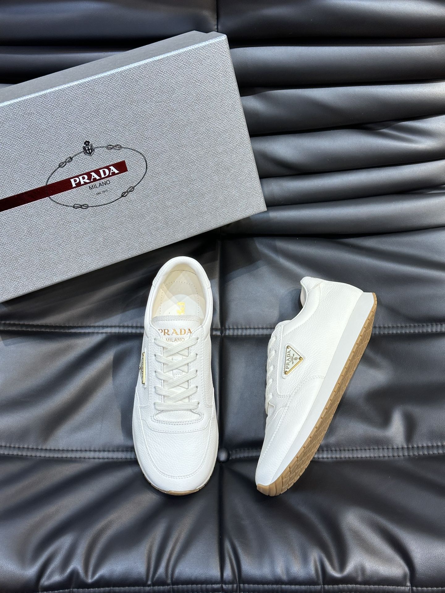 프라다 Prada 스니커즈