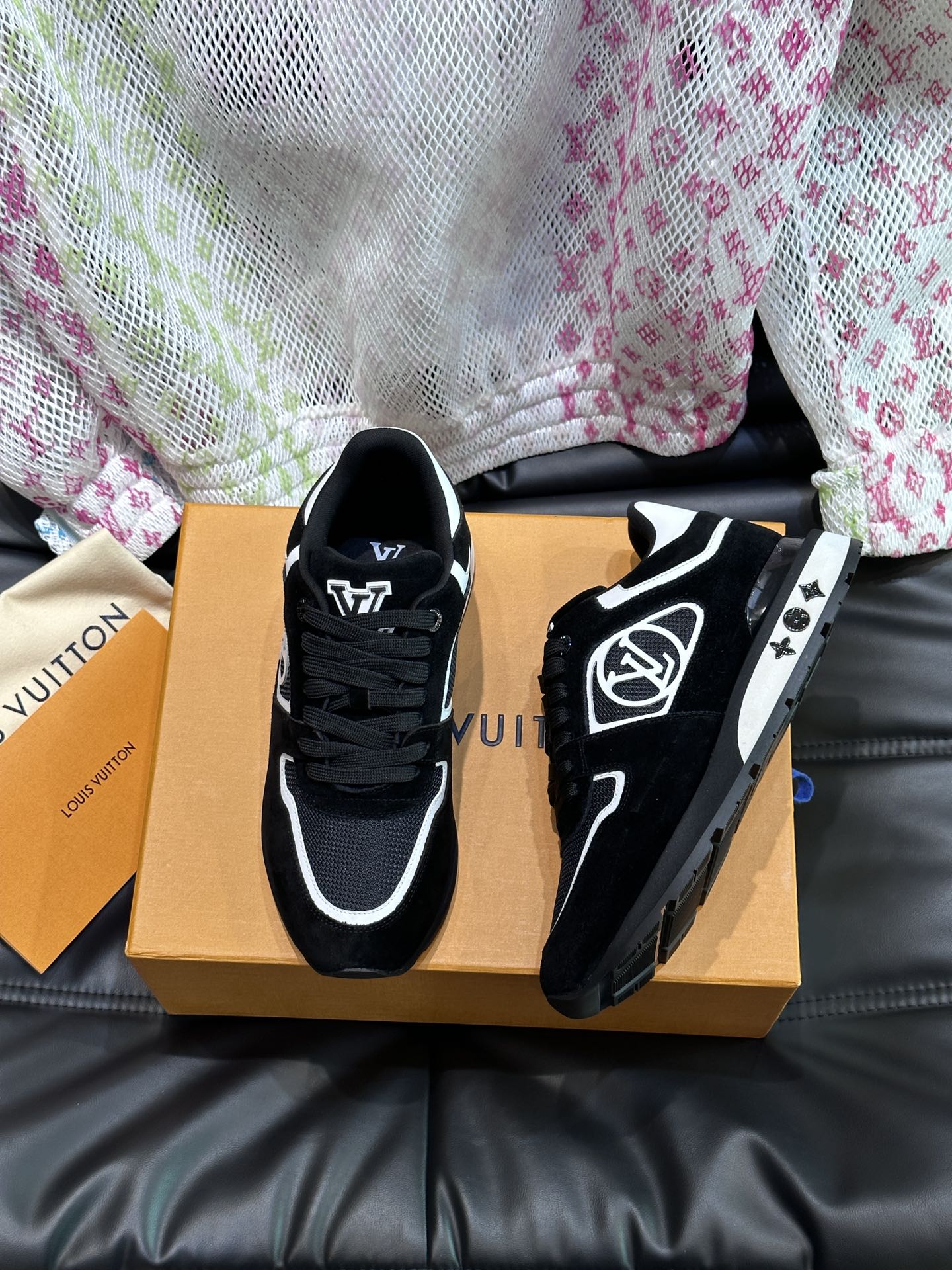 루이비통 Louis Vuitton 스니커즈