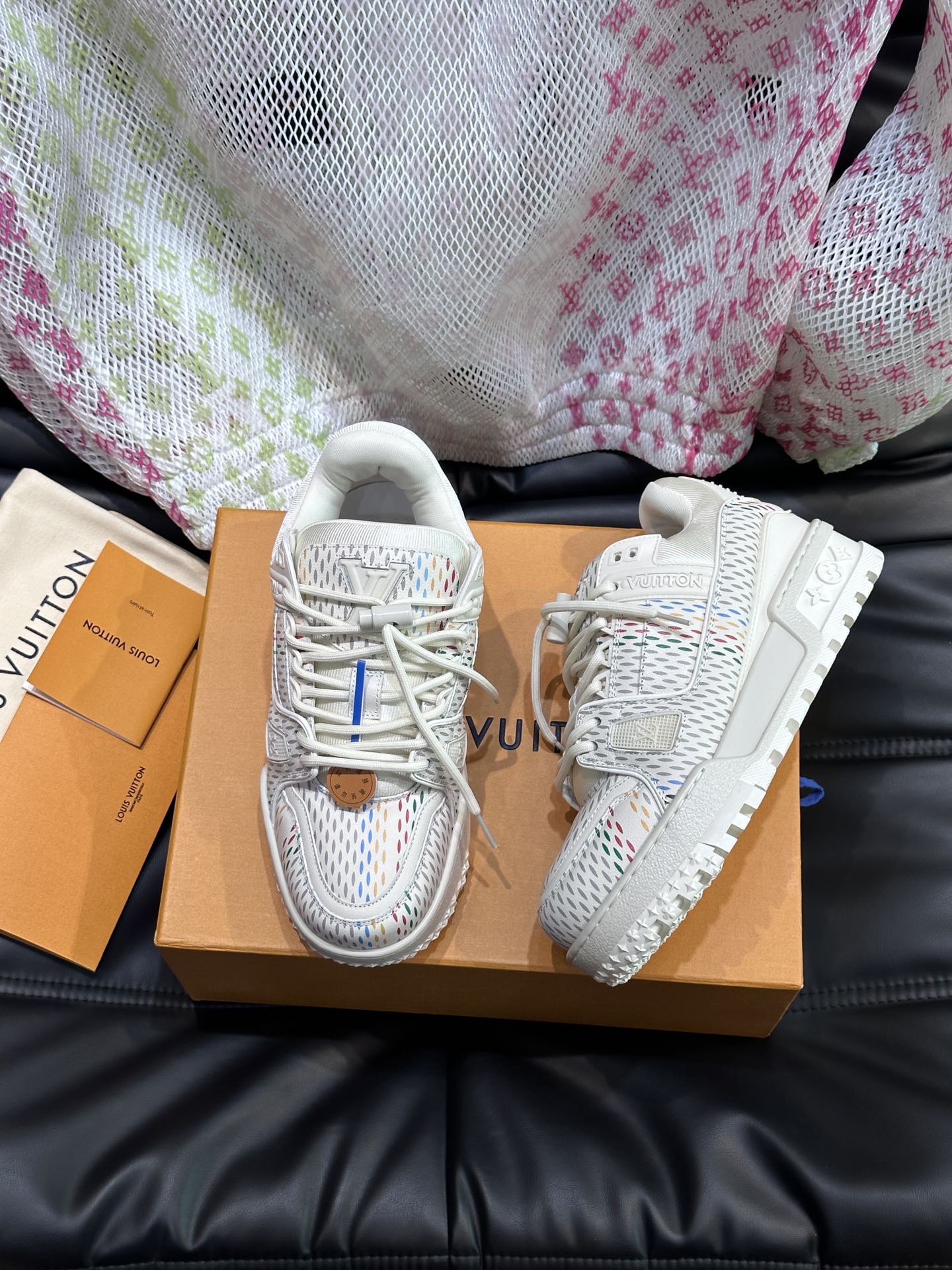 루이비통 Louis Vuitton 스니커즈