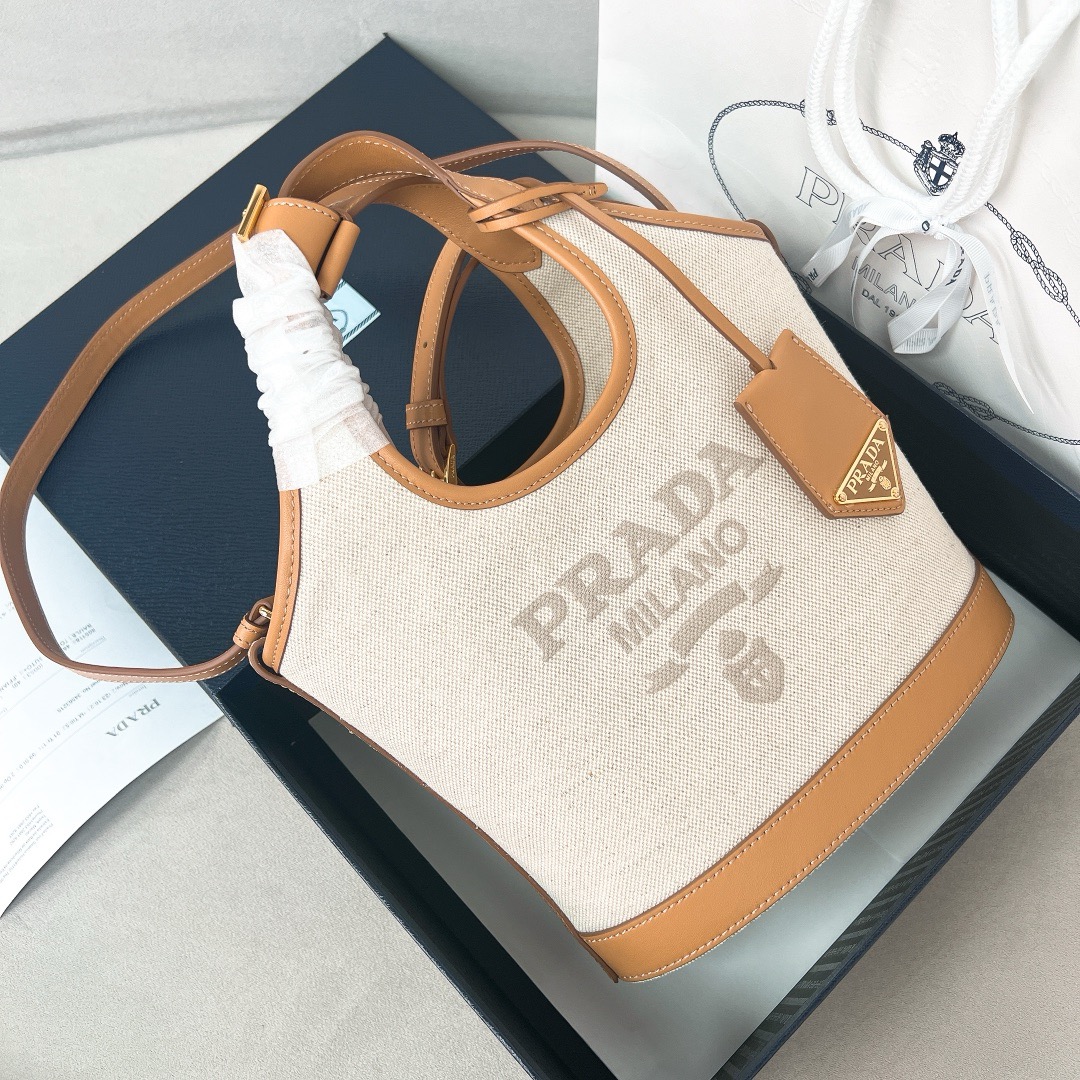 프라다 Prada 1BE074 토트 백 21CM