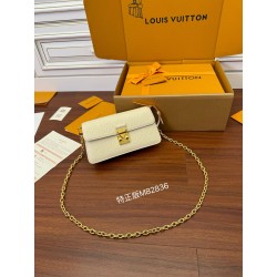 루이비통 Louis Vuitton 82636 크로스 백 22CM