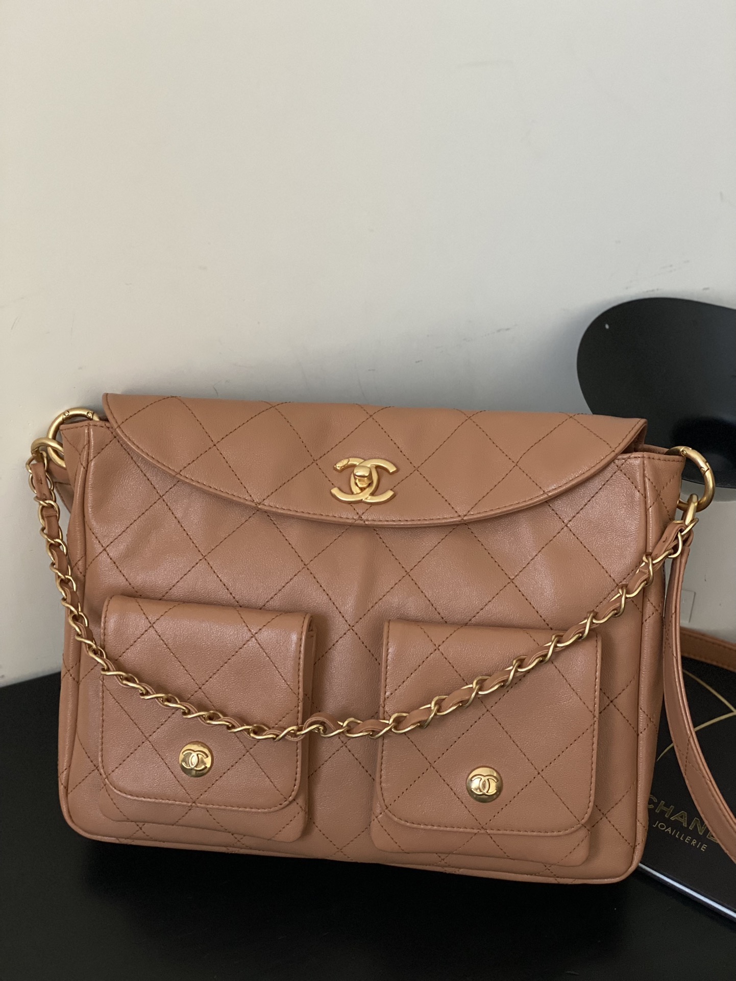 샤넬CHANEL AS4668 메신저 백 30CM