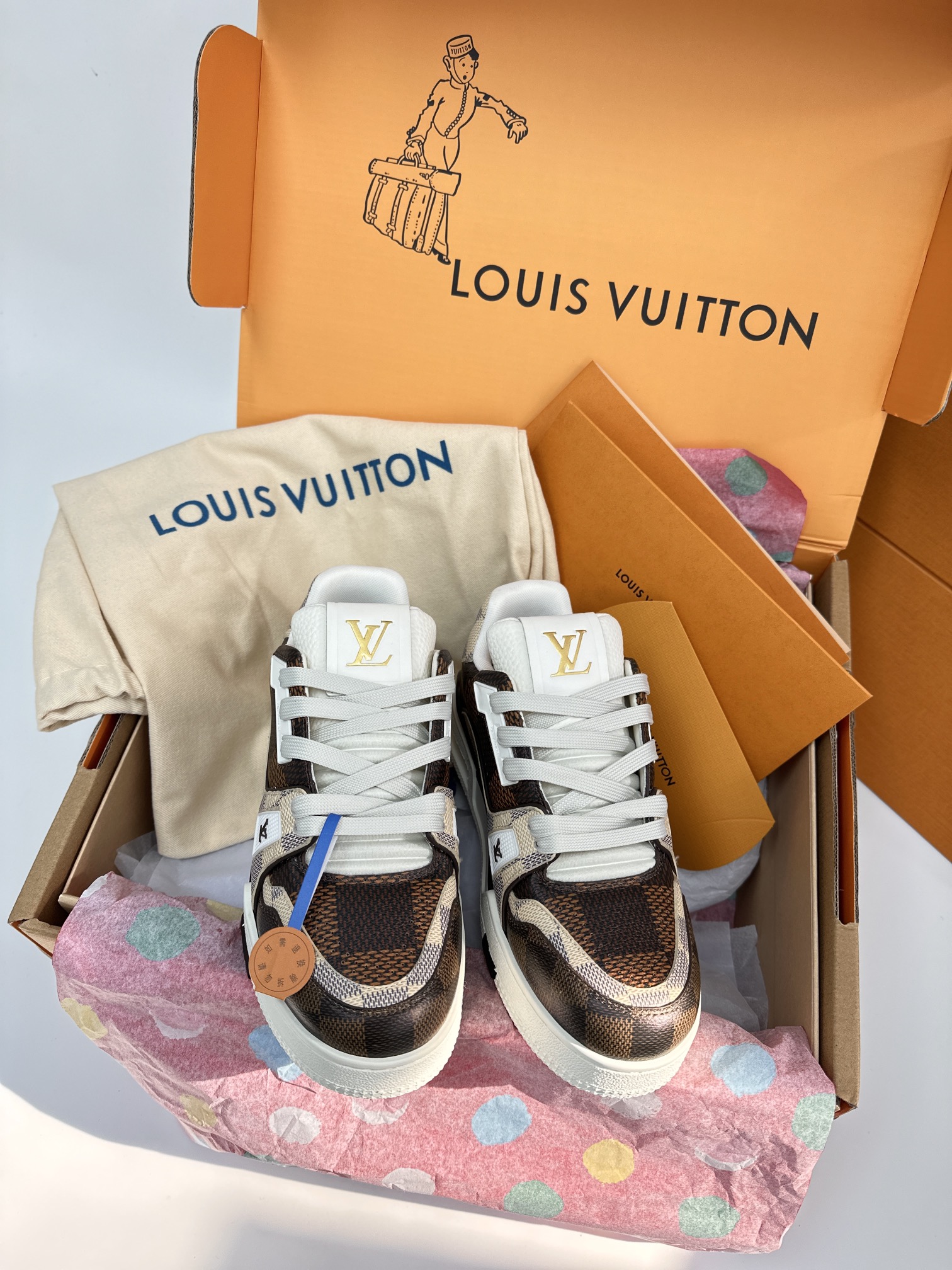 루이비통 Louis Vuitton 스니커즈