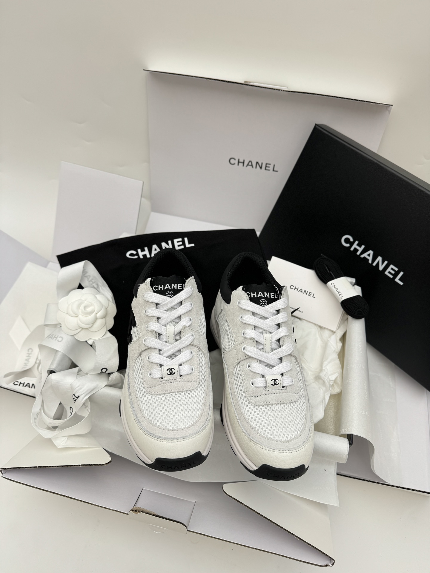 루이비통 Louis Vuitton 스니커즈