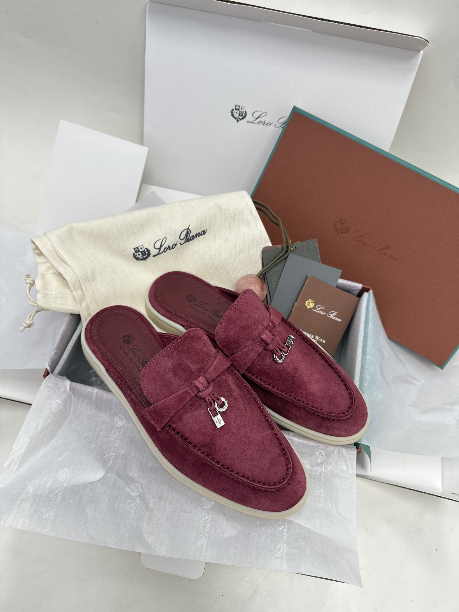 로로피아나 Loro Piana Babouche Charms Walk 모카신